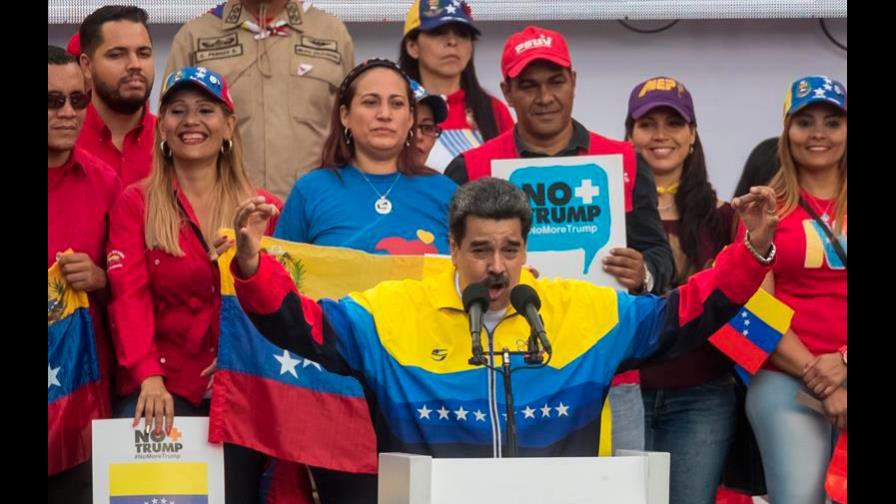 Maduro denuncia que el expresidente colombiano Álvaro Uribe planea asesinarlo