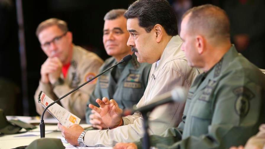 Maduro anuncia ejercicios militares para la primera quincena de febrero Maduro anuncia ejercicios militares para la primera quincena de febrero