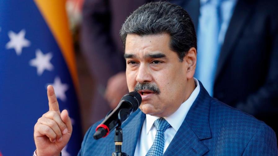 Maduro pide a nuevos alcaldes y gobernadores cambiar sus métodos políticos