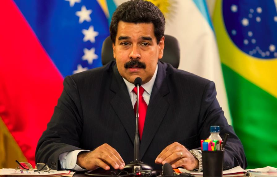  Maduro dice estar “enfrentando y desactivando” un golpe de Estado