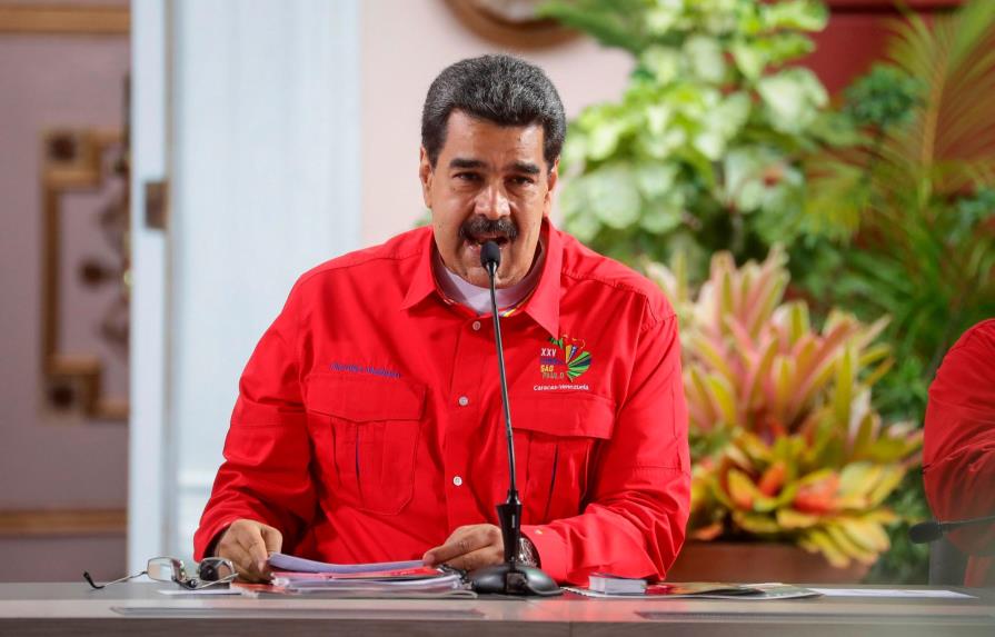 Maduro pide prepararse para una batalla si Trump bloquea a Venezuela