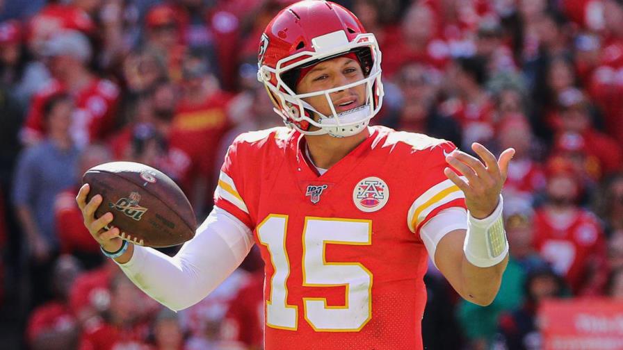 Mahomes podrá jugar final de conferencia de NFL; Brown baja para Buccaneers