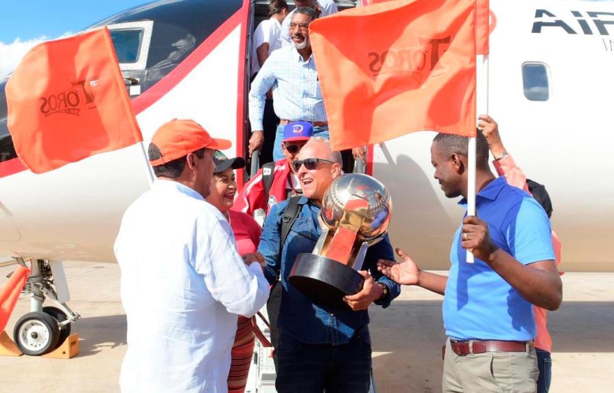 La llegada de los Toros con la corona de campeón de la Serie del Caribe