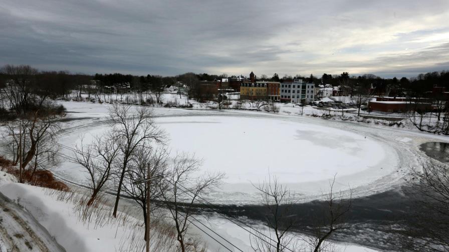 Disco de hielo en Maine empieza a derretirse debido al clima