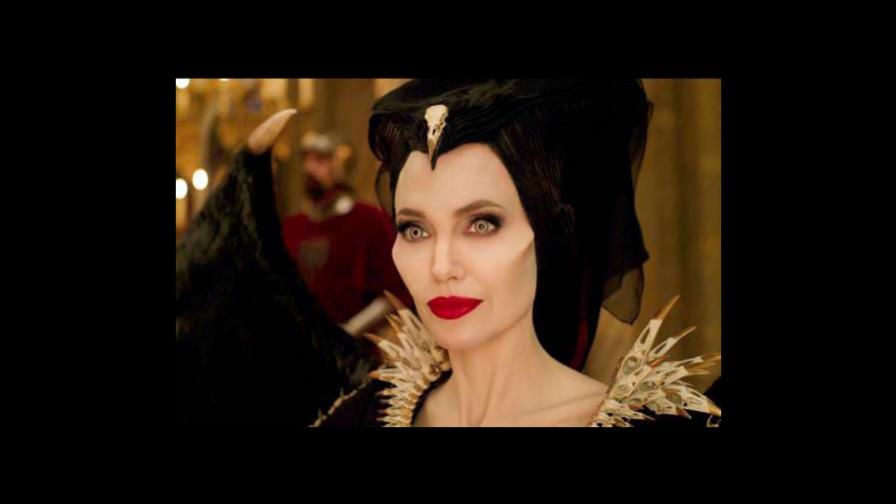 “Maleficent” desbanca a “Joker” de primer lugar de taquilla; recauda 153 MM en estreno