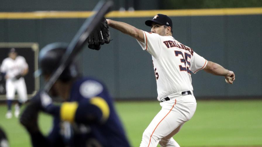 Verlander, máximo ganador en Grandes Ligas; Astros superan a Marineros
