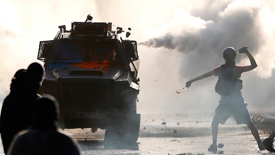 Canciller nipón desea una rápida y pacífica resolución de la crisis chilena Canciller nipón desea una rápida y pacífica resolución de la crisis chilena