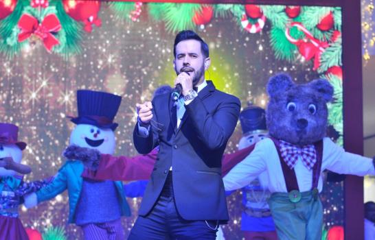 Manny Cruz y Ballet Concierto Dominicano le dan la bienvenida a la Navidad Manny Cruz y Ballet Concierto Dominicano le dan la bienvenida a la Navidad