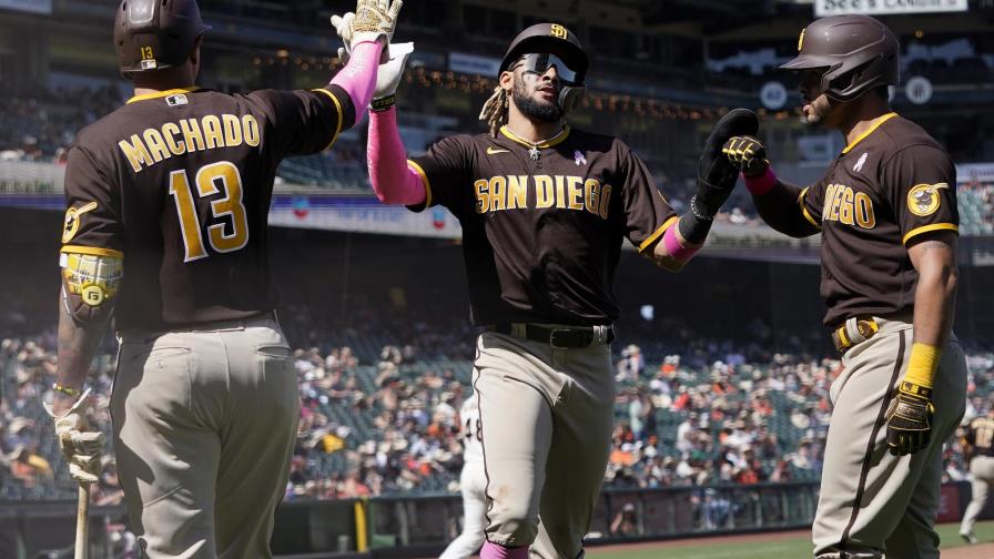 Tatis y Padres propinan paliza de 11-1 a Cueto y Gigantes