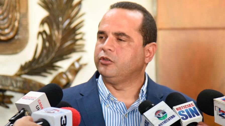 Fuerza del Pueblo se queja ante la Junta por supuesto exceso en impresión de boletas Fuerza del Pueblo se queja ante la Junta por supuesto exceso en impresión de boletas