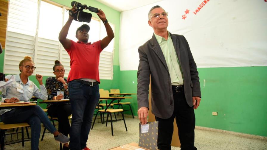 Manuel Jiménez atribuye baja asistencia de los electores al coronavirus Manuel Jiménez atribuye baja asistencia de los electores al coronavirus