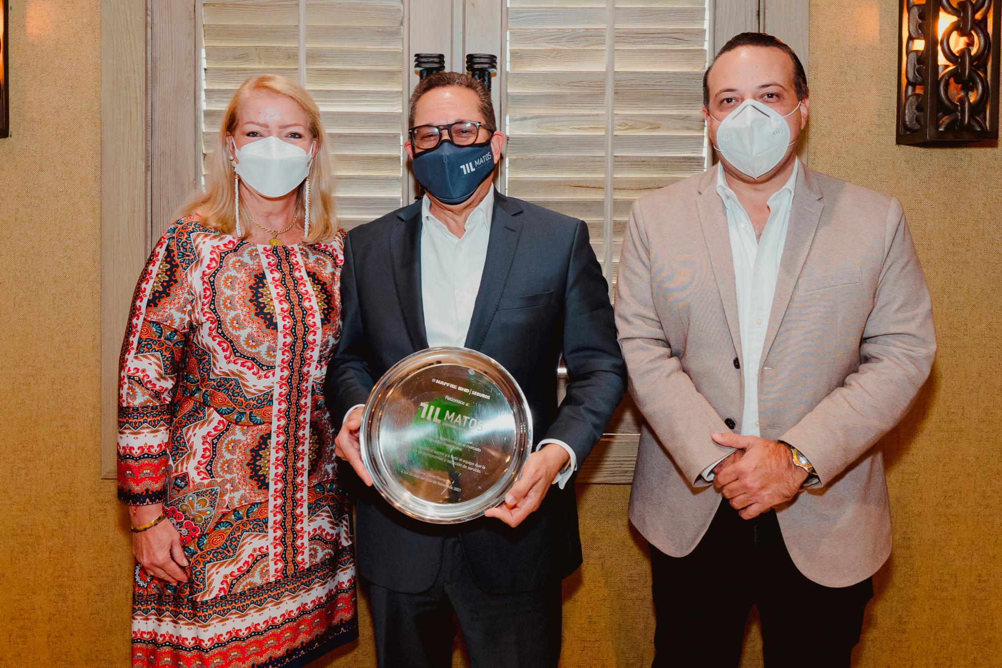 Zaida Gabas Requena, Manuel Matos y Julio Abreu. (Fuente Externa)