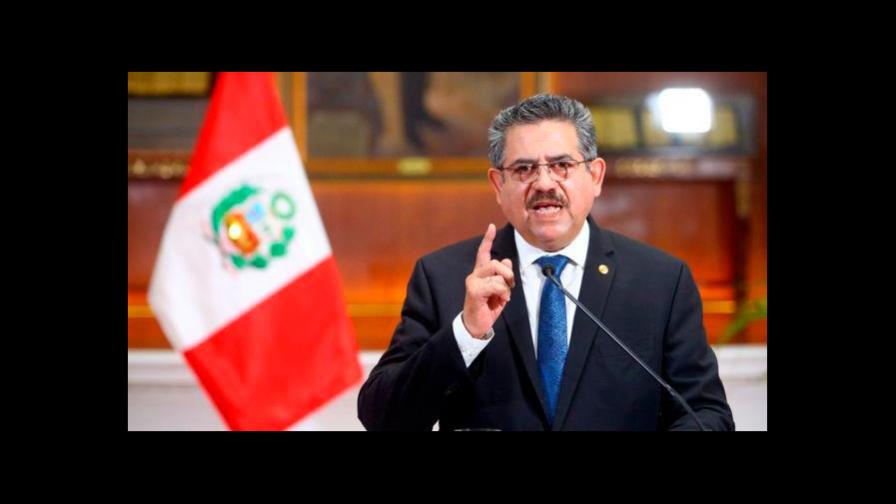 La mortal represión acaba con el débil y breve mandato de Merino en Perú