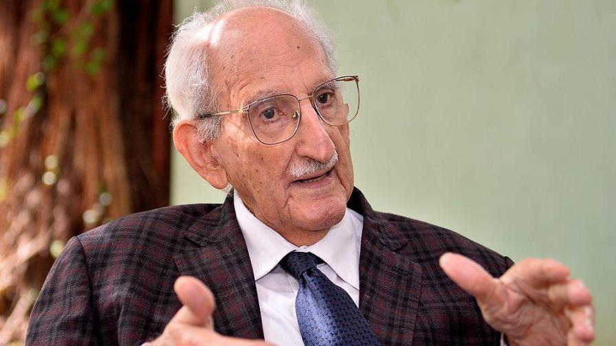 Muerte del destacado escritor Manuel Salvador Gautier causa reacciones de tristeza Muerte del destacado escritor Manuel Salvador Gautier causa reacciones de tristeza