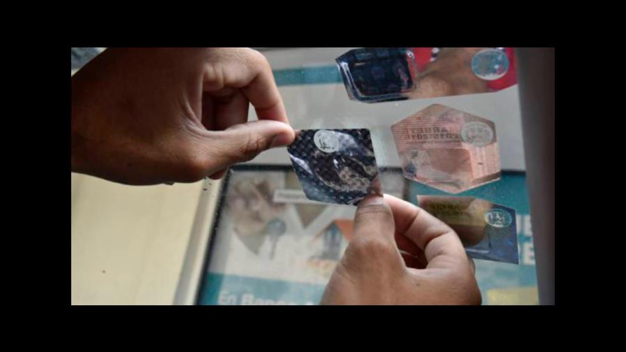 DGII anuncia que desde este martes inicia el proceso de renovación del marbete