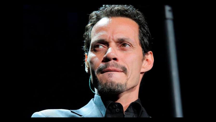 Marc Anthony le dice a Donald Trump “incapaz” y “corrupto” por comentario sobre PR
