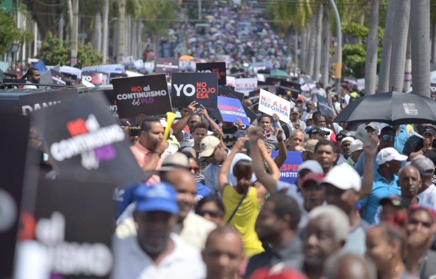 En vivo: marcha del sector de Luis Abinader contra posible modificación a la Constitución