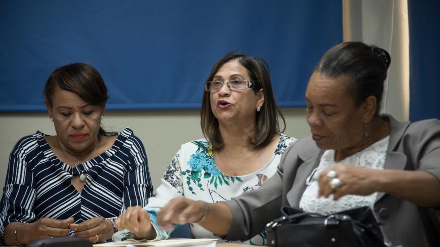 Centrales sindicales marchan hoy para que no eliminen cesantía