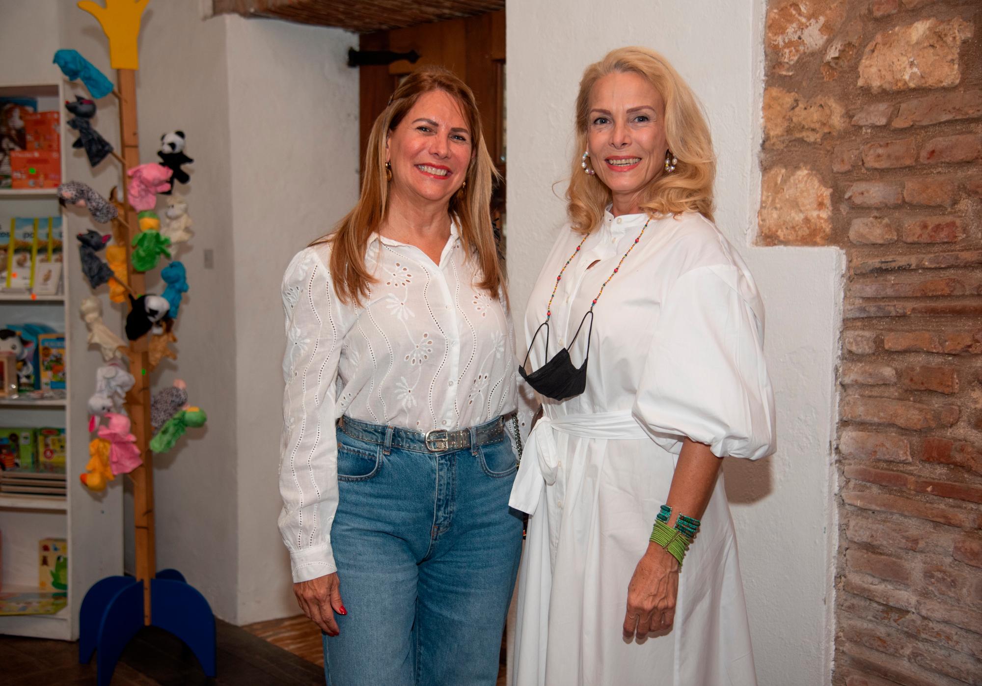 Margarita Borrás y Liz Goico.