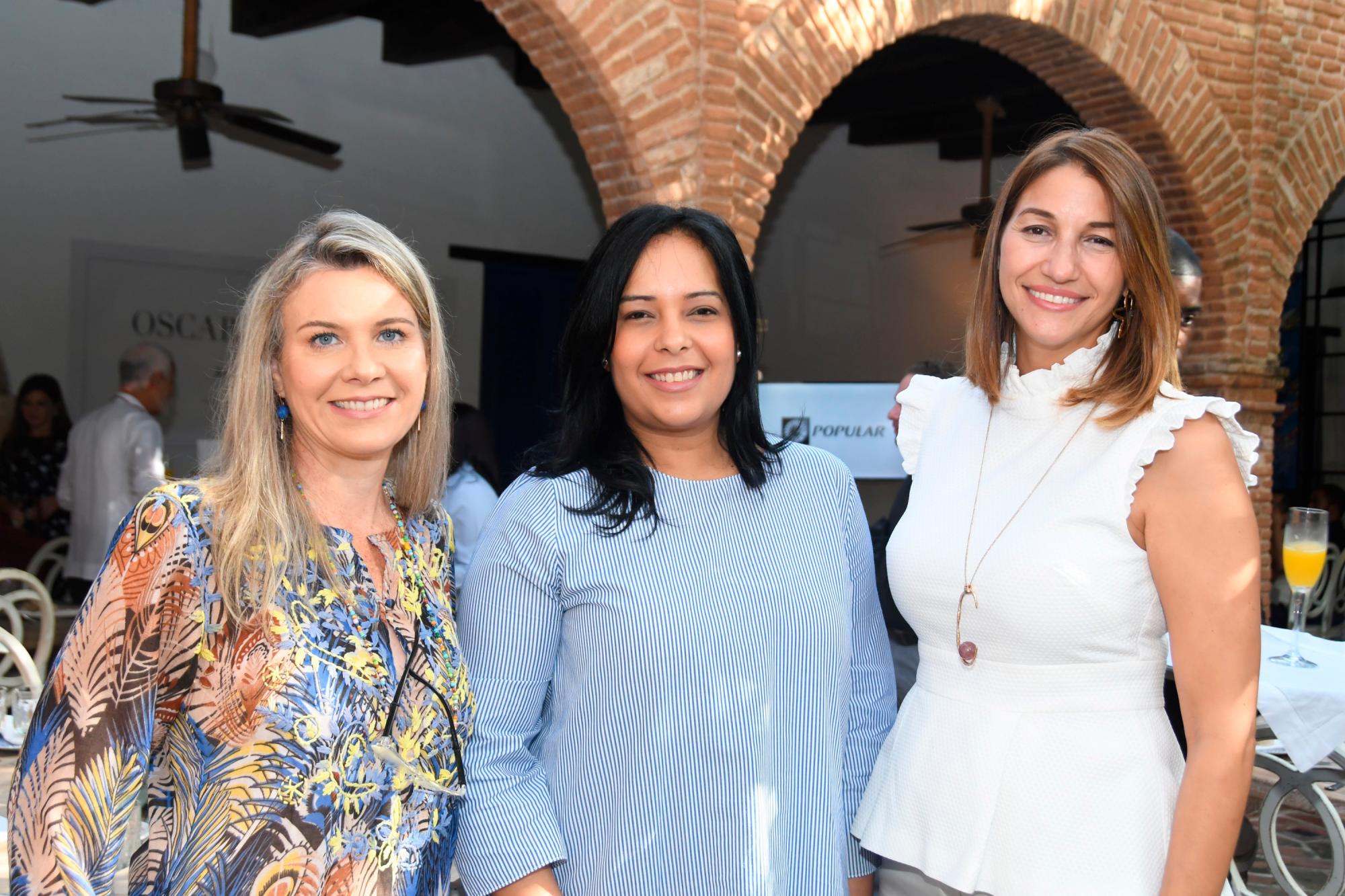 María Cristina Trujillo, Patricia Florentino y María Elena Aguayo.