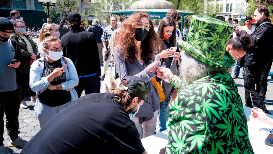 Marihuana gratis para los vacunados de COVID-19 en Nueva York