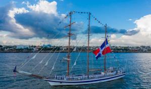 Zarpa crucero de instrucción de la Armada “Tridente de Neptuno, Otoño 2019”