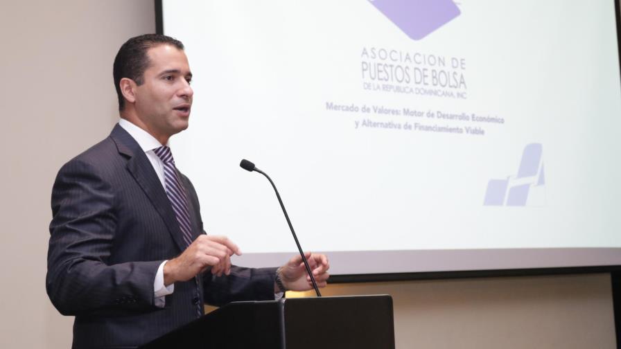 Puestos de bolsa opuestos a que se entregue el 30 % de los fondos de pensiones