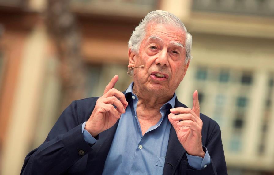 Mario Vargas Llosa: El gran problema de nuestro tiempo es la posverdad