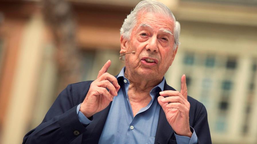 Vargas Llosa pide apoyo internacional para Guaidó y su “lucha” Vargas Llosa pide apoyo internacional para Guaidó y su “lucha”