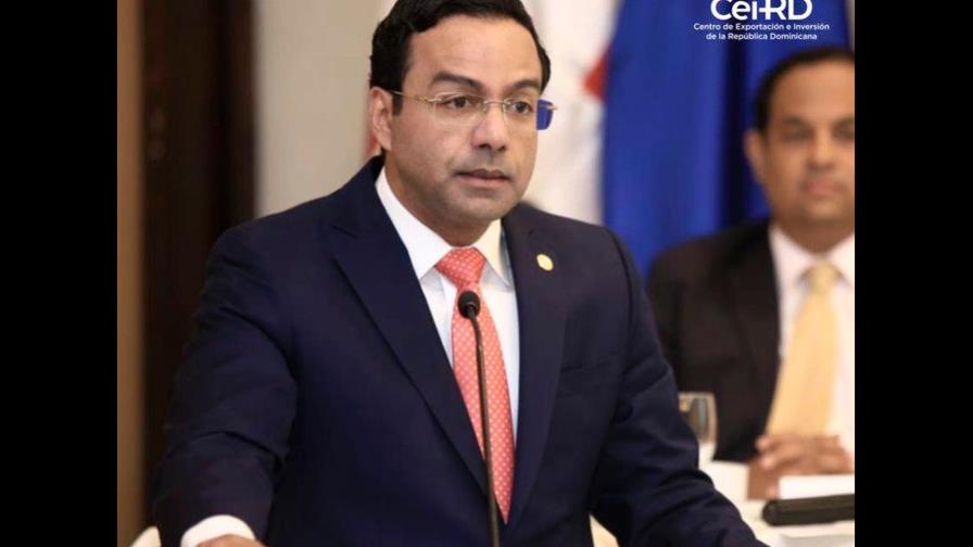 Como “oportuna” califican destitución de Isidoro Santana