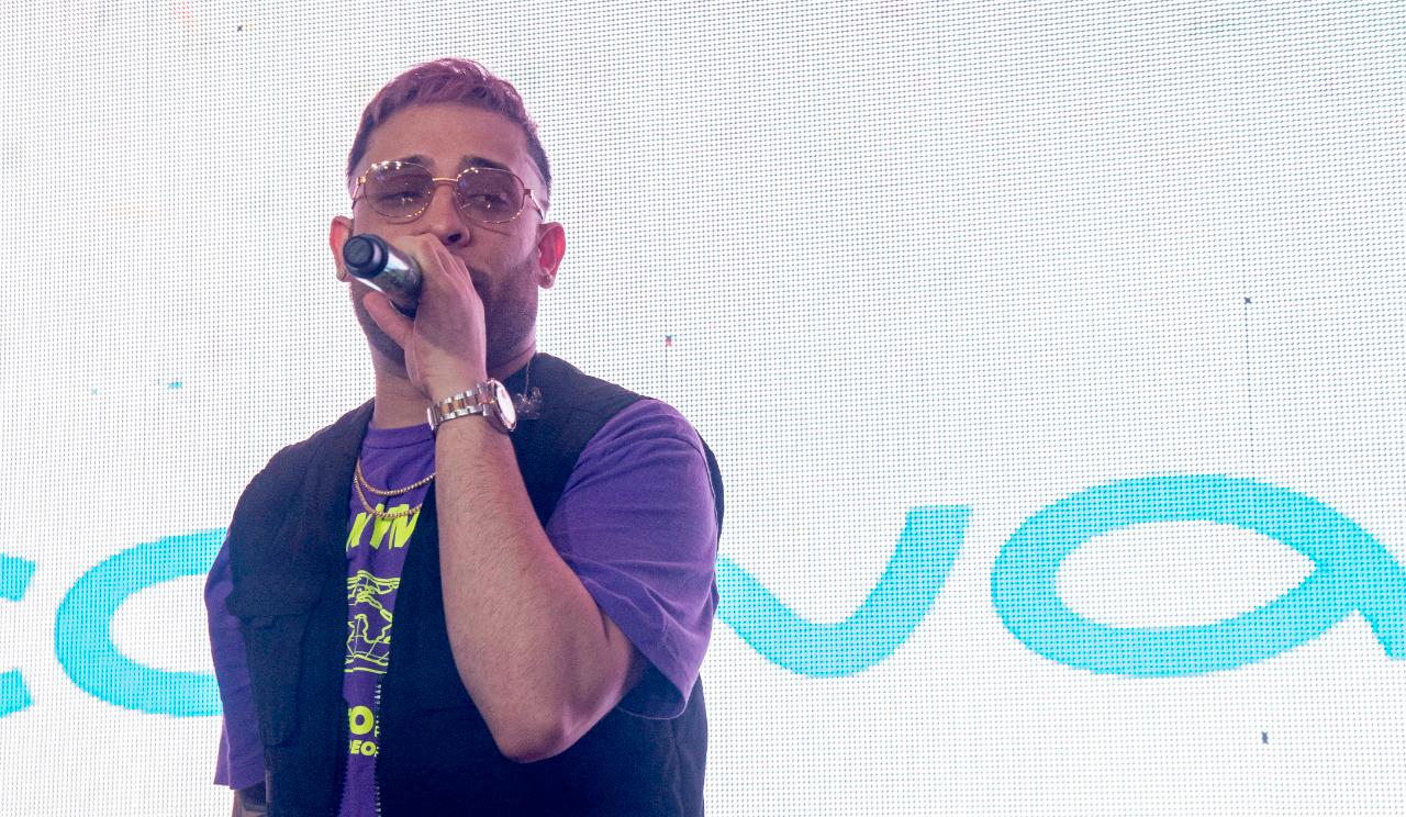 Mark B cantó en el anuncio del Carnaval vegano 2020.