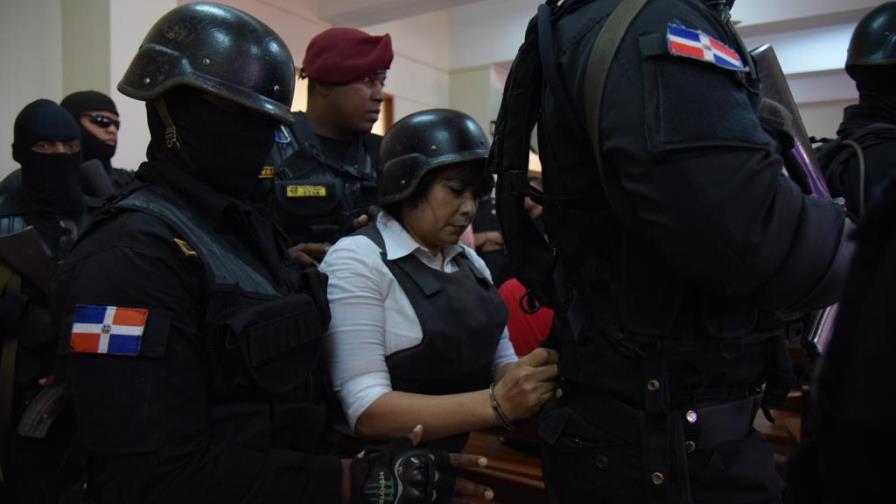 Tribunal reduce a dos años la prisión de Marlin Martínez por el asesinato de Emely Peguero