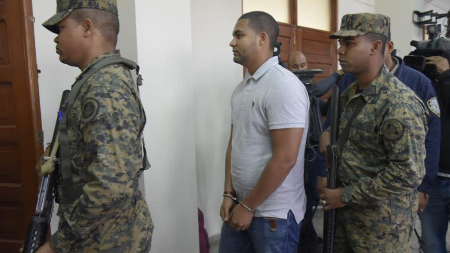 Fiscalía y parientes de Emely Peguero buscan aumentar pena para Marlin