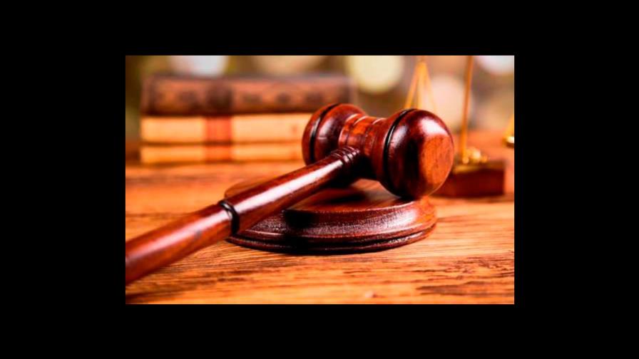 Condenan a 20 años de prisión hombre que mató a su esposa en Villa Mella Condenan a 20 años de prisión hombre que mató a su esposa en Villa Mella