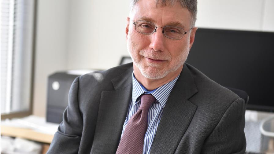 Medios de EEUU: No hay modelo único que rescate a la prensa en la era digital