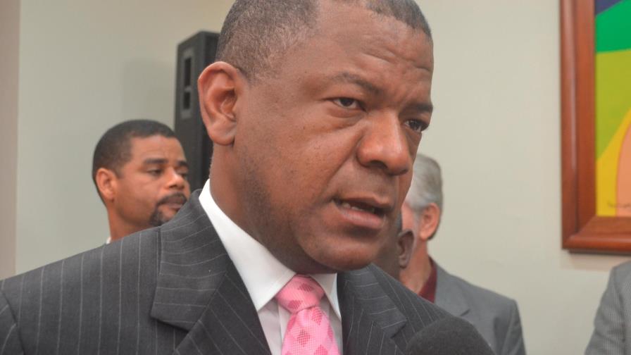 Martínez Pozo revela supuesto acuerdo para elegir una JCE dominada por la Fuerza del Pueblo