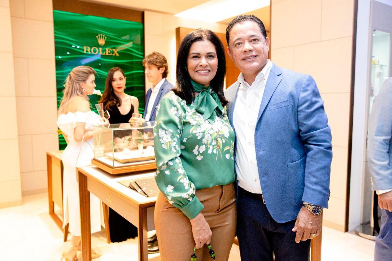 Mary Santana de Cabrera y Wilfredo Cabrera.