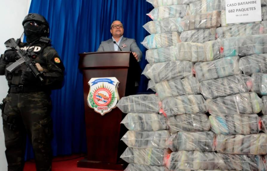 Decomisan 682 paquetes de droga y un arsenal en La Altagracia; apresan seis
