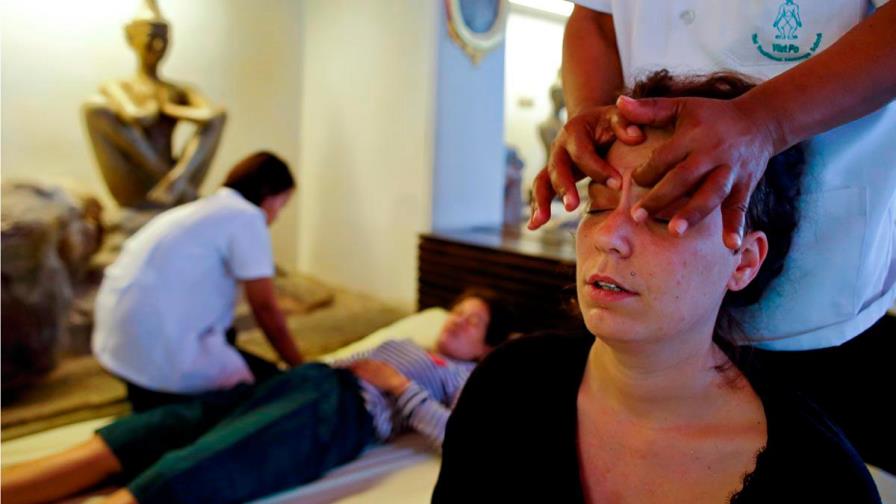 Las contorsiones del masaje tailandés, patrimonio intangible de la UNESCO