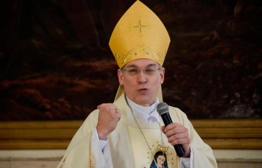 Obispo Masalles critica que policía se disfrazara de sacerdote para intervenir en secuestro