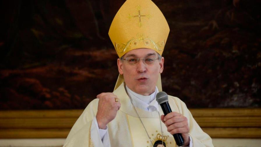 Obispo Masalles critica que policía se disfrazara de sacerdote para intervenir en secuestro Obispo Masalles critica que policía se disfrazara de sacerdote para intervenir en secuestro