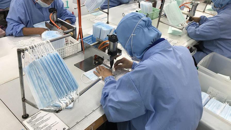 Gobierno identifica 21 empresas de zonas francas para fabricar mascarillas y otros materiales 