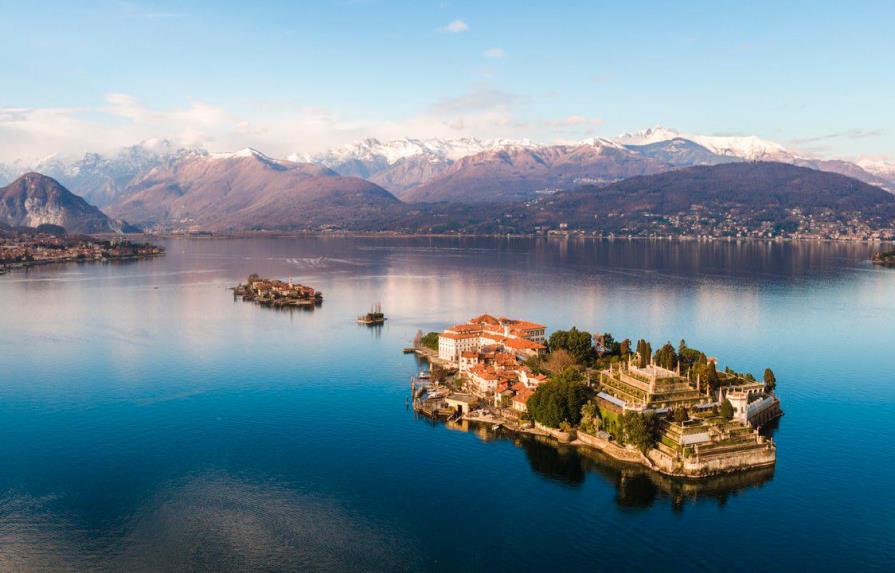 Donatella Versace compra una lujosa mansión en el Lago Maggiore de Italia
