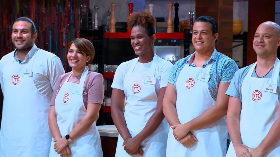 Presentan 14 participantes de la tercera temporada de MasterChef RD