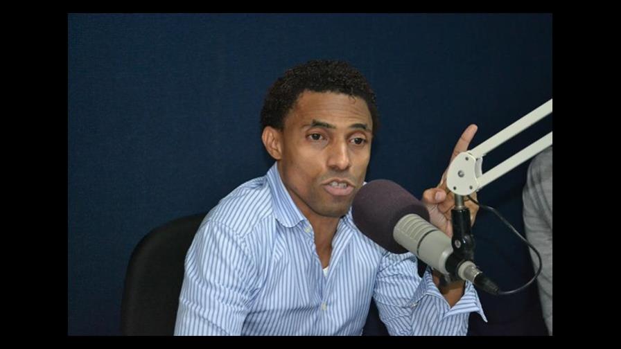 Fausto Mata recibe amenazas de muerte  e insultos tras criticar música urbana 