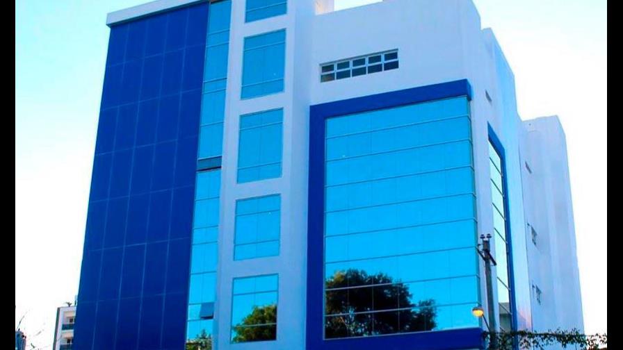 Doctora es atropellada tras salir corriendo de hospital al recibir cadáver de su hijo Doctora es atropellada tras salir corriendo de hospital al recibir cadáver de su hijo