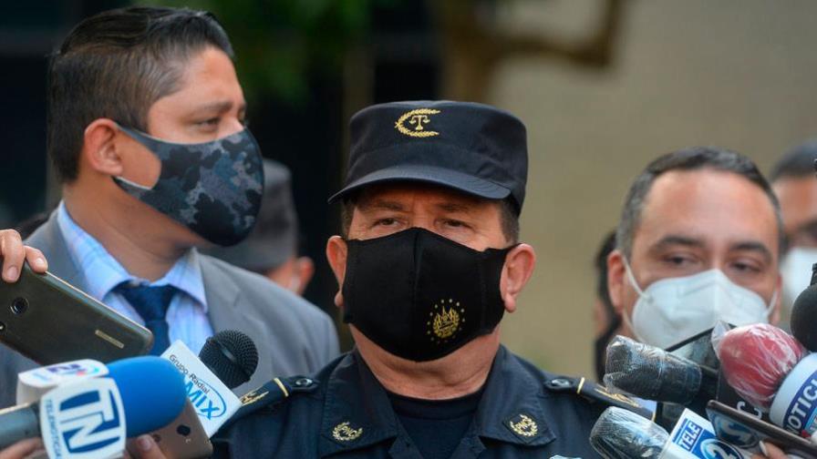 Ente de ética salvadoreño abre proceso administrativo contra jefe policial