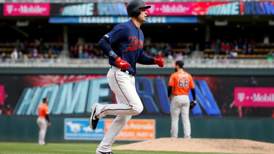 Mellizos disparan cinco jonrones, dos de Kepler y vencen 9-2 a Orioles