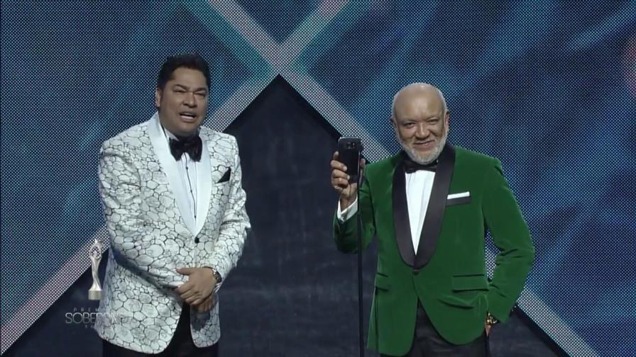 Video | El Pachá anuncia homenaje a Jochy Santos, y él aclara no acudirá al programa Video | El Pachá anuncia homenaje a Jochy Santos, y él aclara no acudirá al programa