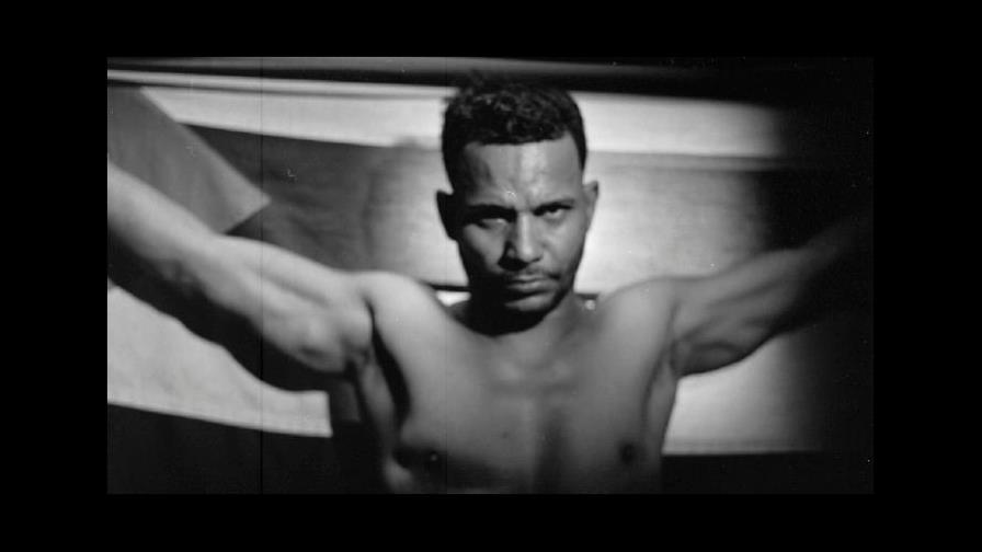 El rapero El Osorbo inicia huelga de hambre y sed en una cárcel de Cuba